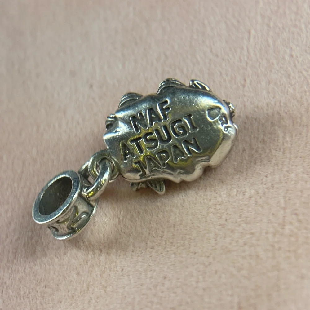 N/A elegant silver